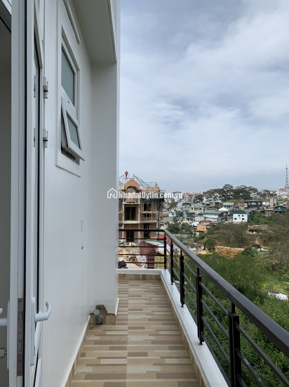 KHÁCH SẠN TRUNG TÂM ĐÀ LẠT, 252m2, 24 PHÒNG (CHÍNH CHỦ)