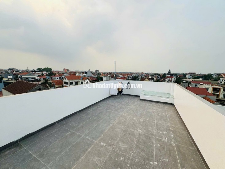 Bán nhà Nguyễn Văn Huyên 40m2x6T,  sát ô tô tránh, kinh doanh đỉnh, chỉ 15 tỷ