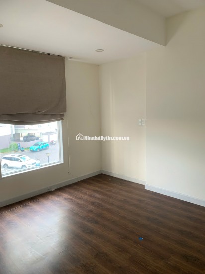CĂN HỘ CITADINES,  TẦNG 19, DT 123M2, 3 PHÒNG NGỦ, BÁN NHANH 2,5 TỶ. LH:0909688304.
