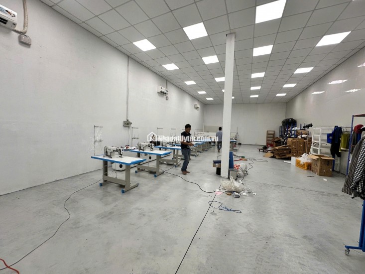 ĐẤT FULL THỔ CƯ MT NGANG 25M, DT 825M2, GIÁ 30 TỶ, ĐANG CHO THUÊ 60TR/THÁNG. LH:0985160979.