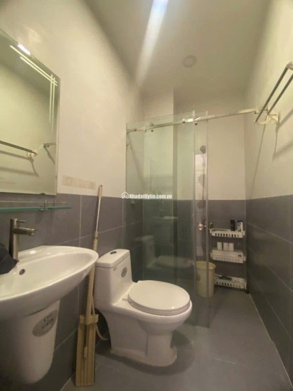 BÁN NHÀ PHỐ THƯƠNG MẠI KDC BẢO NGỌC HẺM XE TẢI, DÂN TRÍ CAO. 60M2 CHỈ 6 TỶ. LH:0842865935