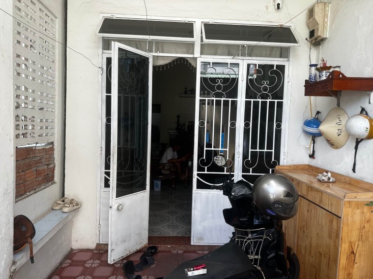 Bán nhà gác lững c4 thích hợp đầu tư kiệt ô tô