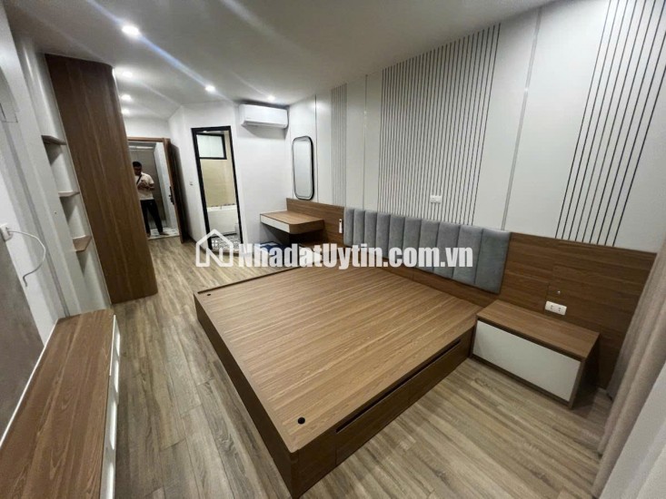BÁN NHÀ PHỐ QUAN NHÂN - DT 37 M2 (6 TẦNG THANG MÁY) - SẴN SỔ ĐỎ, CHỈ 12.9 TỶ. LH:0983215192