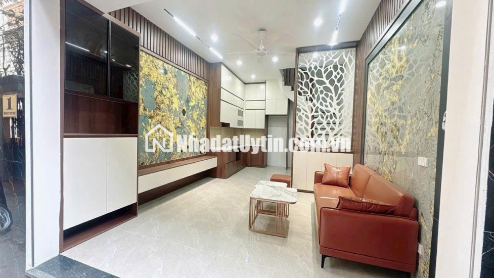 NHÀ VIP, KHU VỰC CBNV TRƯỜNG THUỶ LỢI. DT 33 M2 (4 TẦNG) SẴN SỔ CHỈ 10.8 TỶ. LH:0904683389