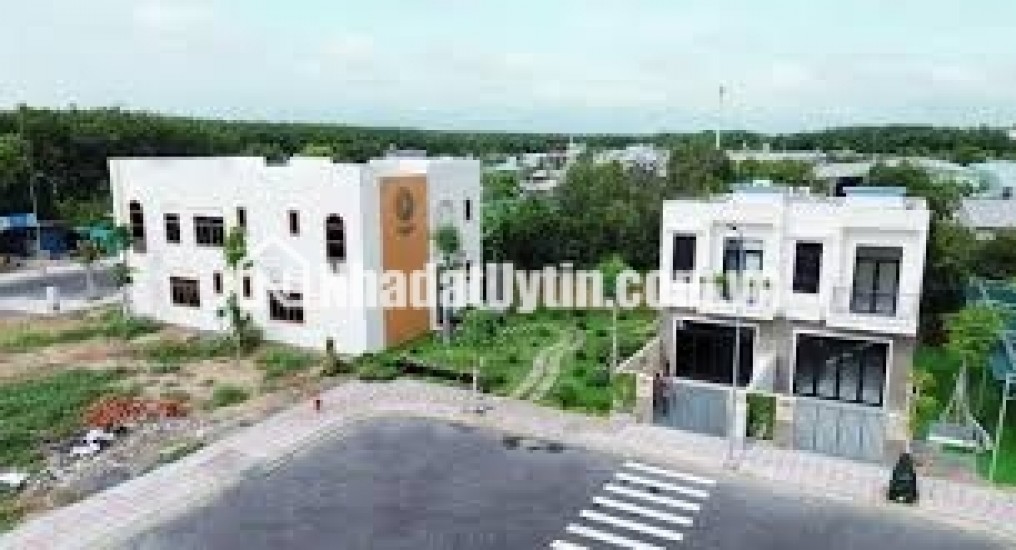 NHÀ PHỐ 2 TẦNG  BÌNH DƯƠNG – GIÁ TỐT ĐẦU TƯ : từ 2,4 TỶ. 0962 177 123 Mr. Hoàng