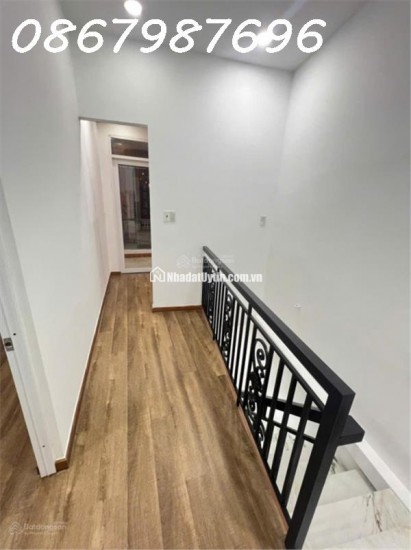 Nhà 1 trệt 1 lầu hẻm 3m cách chợ Phương Sài 50m .