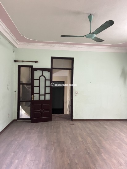 Bán nhà Kim Giang Thanh Trì 77m2 5 tầng ngõ ôtô tránh có thang máy 18.8 tỷ