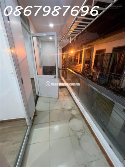 Nhà 1 trệt 1 lầu hẻm 3m cách chợ Phương Sài 50m .