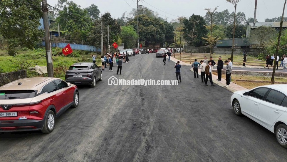 Đất Hoà Lạc, trục chính kinh doanh, ngay ngã tư Vai Réo