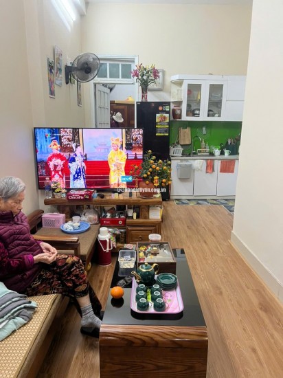 Đầu Ngõ Cầu Giấy-Gần Bãi Ôtô-4 Tầng-Full Nội Thất-Dân Trí Cao-Giá Tốt