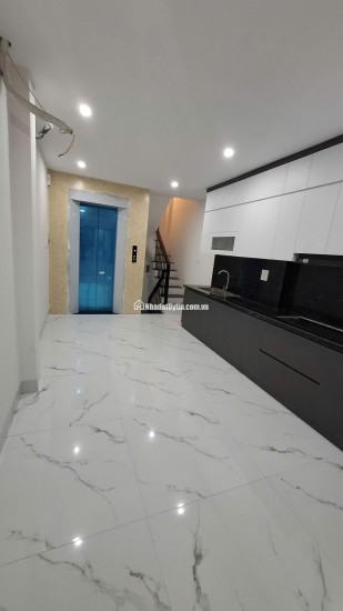 Chính chú đang muốn bán nhà Phố Phúc Lợi , 6 tầng giá sốc