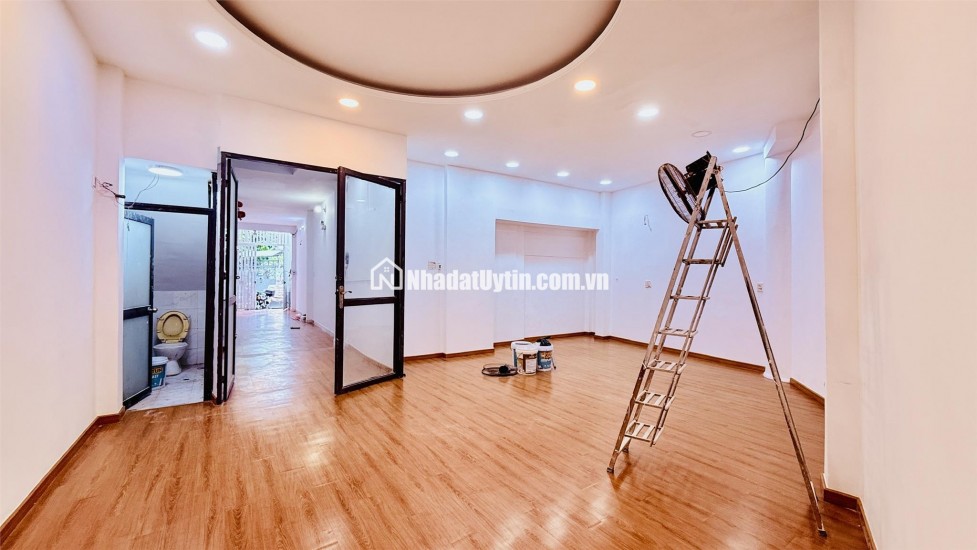 CHDV 14 PHÒNG, NGAY NGUYỄN VĂN NGHI, HXH, 5 TẦNG, 81M2, GIÁ CHỈ 10.5 TỶ, GIÁ ĐẦU TƯ