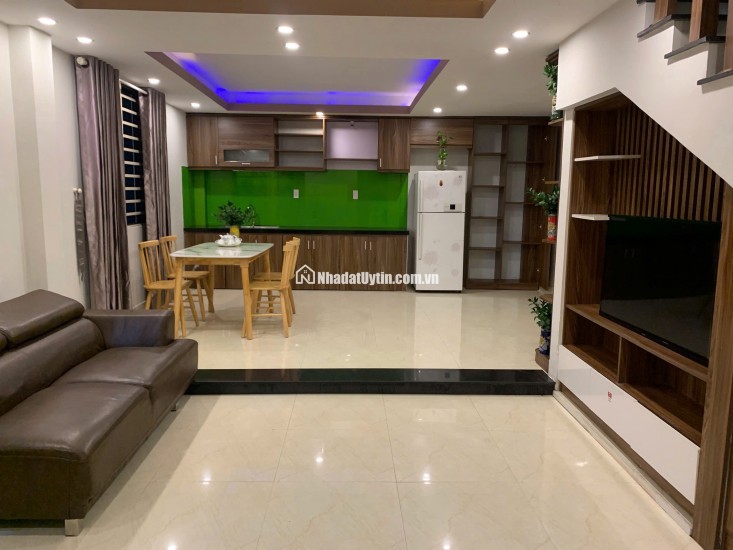 NHÀ MỚI ĐẸP KIỆT 3M MẸ NHU FULL CỬA SỔ CỰC THOÁNG - NGANG 5M. LH:0977414613.