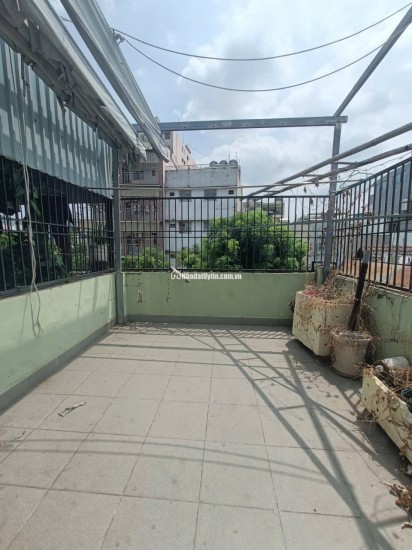 TÌM ĐÂU RA NHÀ 3 TẦNG ĐẸP - SÁT PHẠM VĂN ĐỒNG - CHỈ 8.6 TỶ