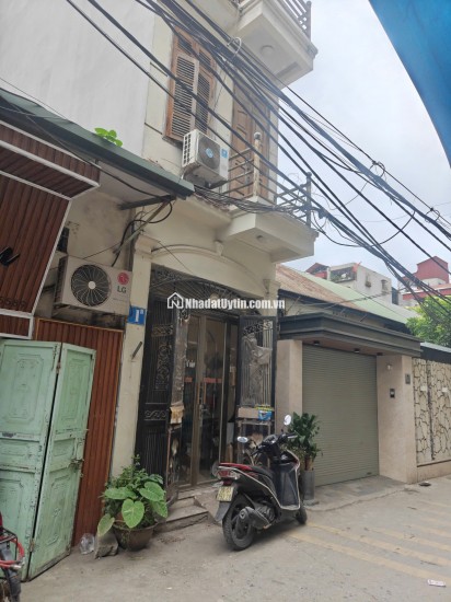 BÁN NHÀ TẠI 1B NGÕ 260 TÂN MAI, HOÀNG MAI, HÀ NỘI 27M2 SỔ ĐỎ CHỈ 7,65 TỶ. LH:0912183237.