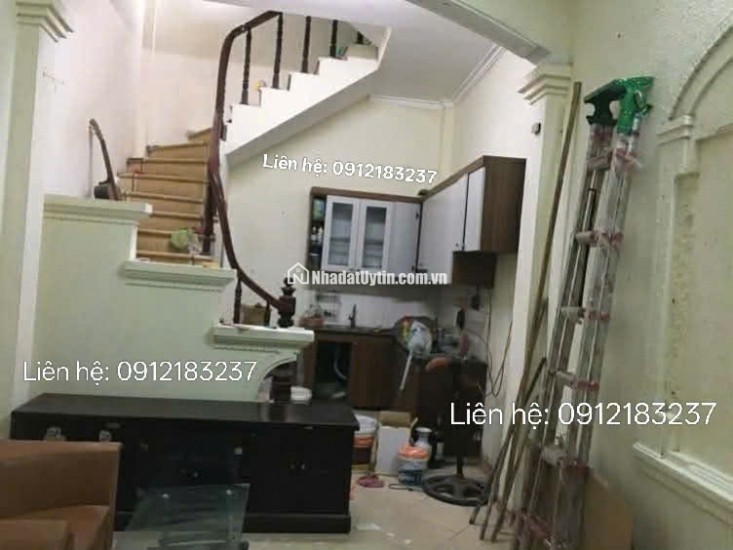 BÁN NHÀ TẠI 1B NGÕ 260 TÂN MAI, HOÀNG MAI, HÀ NỘI 27M2 SỔ ĐỎ CHỈ 7,65 TỶ. LH:0912183237.