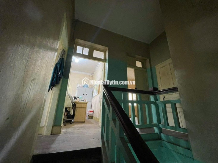 BIỆT THỰ PHÁP CỔ TTTP ĐÀ LẠT 1800M2 PHÁP LÝ RÕ RÀNG 75 TỶ. LH:0909267003.