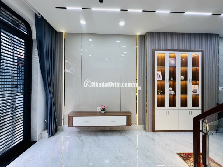 BÁN NHÀ RIÊNG ĐƯỜNG 19, THT HCM - GIÁ 4.65 TỶ - FULL NỘI THẤT