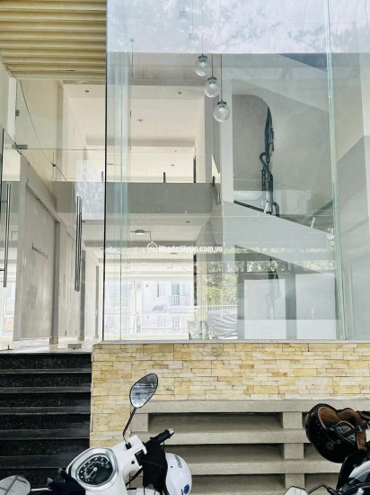 Cho thuê nhà mặt tiền Trần Lê phường 4 Đà Lạt 28 triệu/tháng