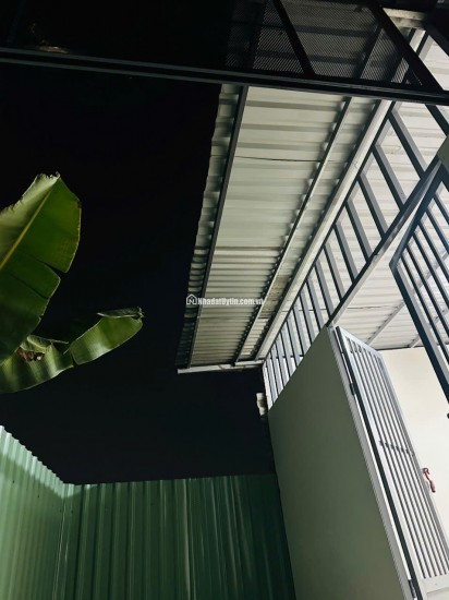 BÁN NHÀ GẦN SÂN BANH THẠNH XUÂN 25 Q12, DT 70M2 SHC CHỈ 1.040 TỶ. LH:NAM.0963677706.