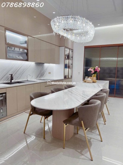  BÁN NHÀ MẶT TIỀN ĐƯỜNG 37 – PHƯỜNG TÂN QUY, QUẬN 7 