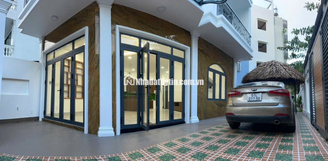 NHÀ PHỐ KIỂU BIỆT THỰ CÓ SÂN VƯỜN TẠI GÒ VẤP - 215M2 CHỈ 17.5 TỶ. LH:0963492727.