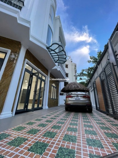 NHÀ PHỐ KIỂU BIỆT THỰ CÓ SÂN VƯỜN TẠI GÒ VẤP - 215M2 CHỈ 17.5 TỶ. LH:0963492727.