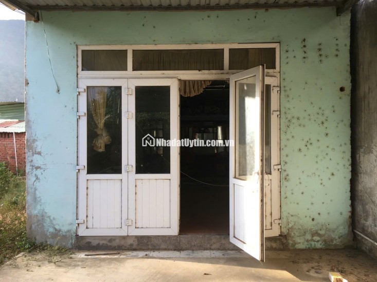BÁN NHÀ CẤP 4 TẠI HUYỆN CÔN ĐẢO, DT 360.9 M2 - SHR - CHỈ 50TR/M2. LH:0908393271.