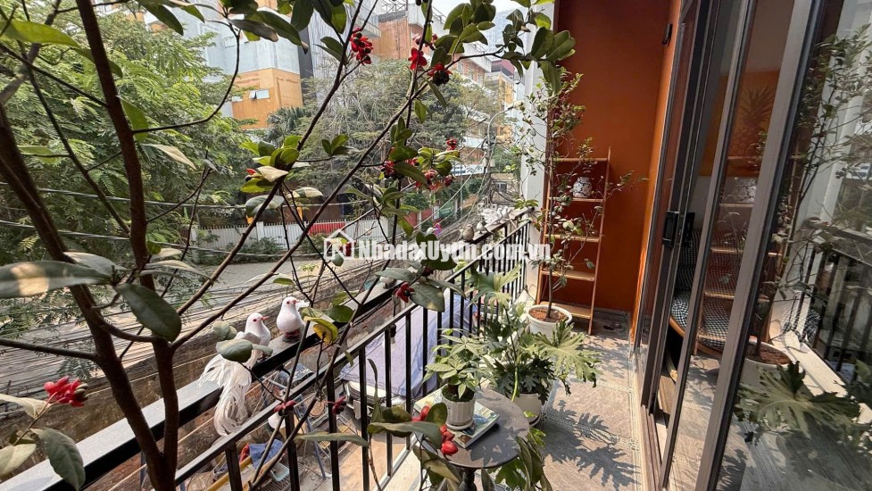 Cực hiếm nhà Xuân Thủy gần 40m2x6T, 2 thoáng , ngõ VF3 thông, nhỉnh 11tỷ