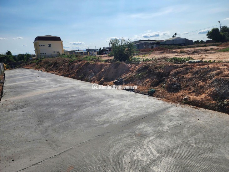 . Hàng đầu tư đẹp, 810m2 đã tách 9 thửa, hoa hồng cao cho môi giới