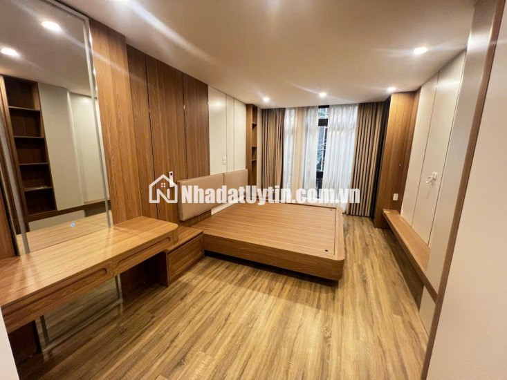 BÁN NHÀ PHỐ QUAN NHÂN - DT 37 M2 (6 TẦNG THANG MÁY) - SẴN SỔ ĐỎ, CHỈ 12.9 TỶ. LH:0983215192