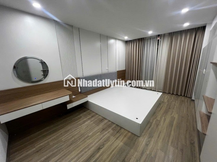 BÁN NHÀ PHỐ QUAN NHÂN - DT 37 M2 (6 TẦNG THANG MÁY) - SẴN SỔ ĐỎ, CHỈ 12.9 TỶ. LH:0983215192