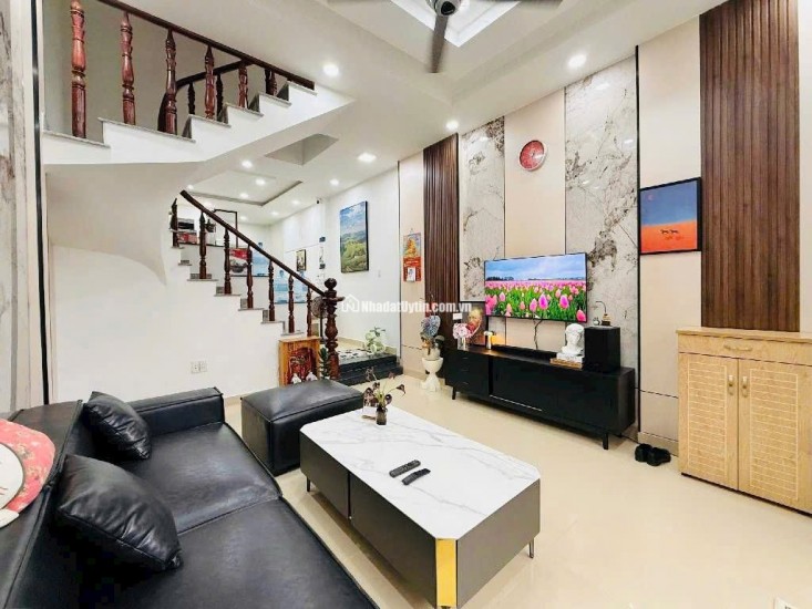 BÁN NHÀ QL 13 GẦN VẠN PHÚC CITY - DT 52M2 (4 TẦNG) - SẴN SỔ HỒNG - 7.5 TỶ TL. LH:0987202882.