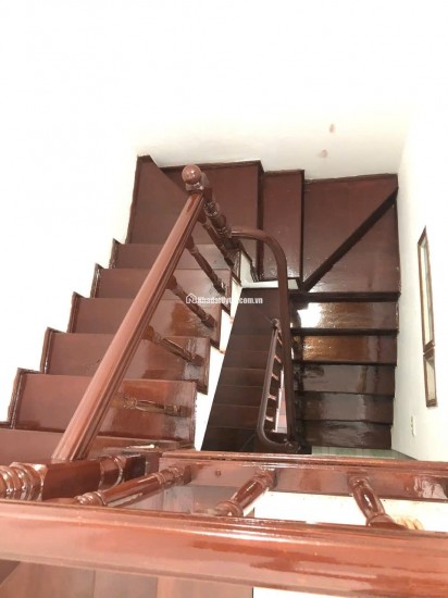 NHÀ VIP, KHU VỰC CBNV TRƯỜNG THUỶ LỢI. DT 33 M2 (4 TẦNG) SẴN SỔ CHỈ 10.8 TỶ. LH:0904683389
