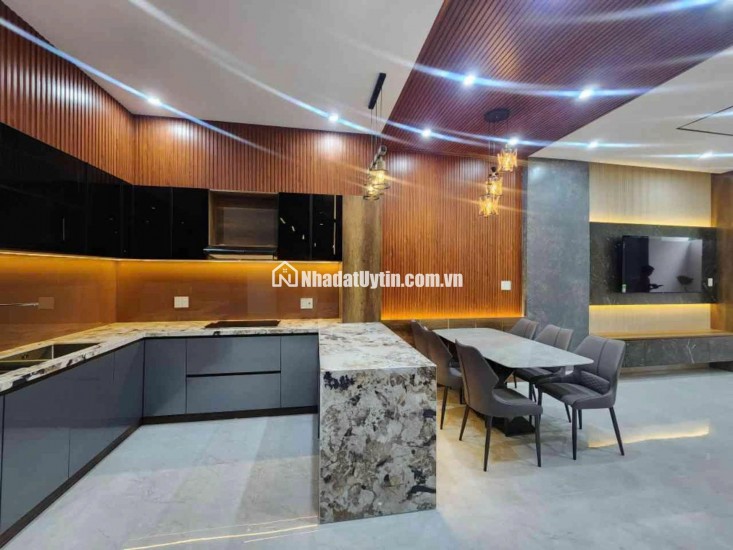 BÁN NHÀ 3 TẦNG, 3 MÊ  FULL NỘI THẤT, ĐƯỜNG THANH LƯƠNG, HOÀ XUÂN - ĐÀ NẴNG LH:0368452579.