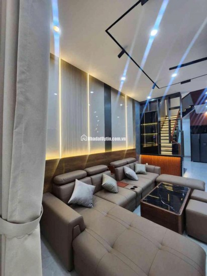 BÁN NHÀ 3 TẦNG, 3 MÊ  FULL NỘI THẤT, ĐƯỜNG THANH LƯƠNG, HOÀ XUÂN - ĐÀ NẴNG LH:0368452579.
