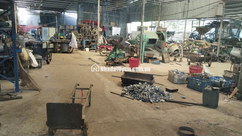 CC BÁN GẤP NHÀ C4, KHU ĐẤT ĐANG LÀM XƯỞNG CƠ KHÍ, GẦN 2500M2 SÁT MT835, CHỈ 14 TỶ. LH:0909327086.