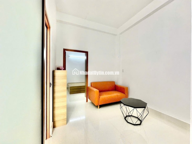 BÁN TOÀ NHÀ CHDV 16 PHÒNG TẠI GÒ VẤP – DT 136.3M2 (DTXD 530M2) - SHR 17.5 TỶ. LH:0934049696.