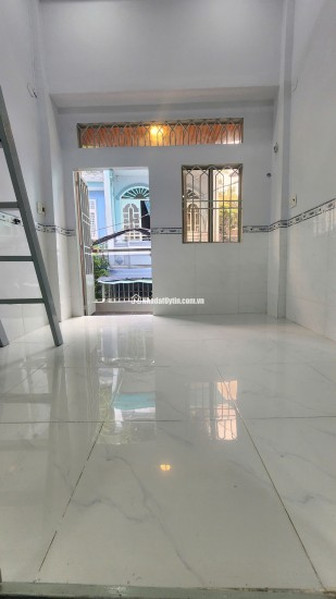 BÁN NHÀ TRẦN VĂN QUANG, TÂN BÌNH - DT20M2 - SHR - 2TY890 TL. LH:0931867234.