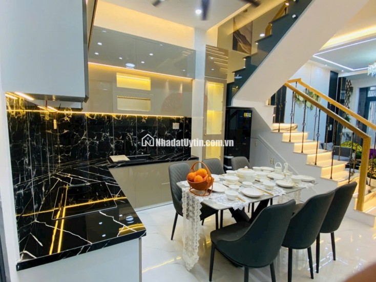 6,350 TỶ CÓ NHÀ MỚI FULL NỘI THẤT HUỲNH TẤN PHÁT, NHÀ BÈ (4X13) 3 TẦNG - 5PN - SỔ HỒNG RIÊNG