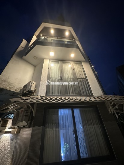 TIN CHÍNH CHỦ - BÁN NHÀ Q11 NGAY CV ĐẦM SEN – 65.2M2 - SHR - 6.05 TỶ. LH:0812946629