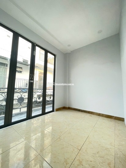 NHÀ MỚI SIÊU ĐẸP NGAY CHỢ LK 5/6, BHHB, BÌNH TÂN – 32,4M2 – 3TY380. LH:0908018219