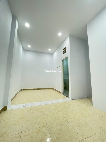 NHÀ MỚI SIÊU ĐẸP NGAY CHỢ LK 5/6, BHHB, BÌNH TÂN – 32,4M2 – 3TY380. LH:0908018219