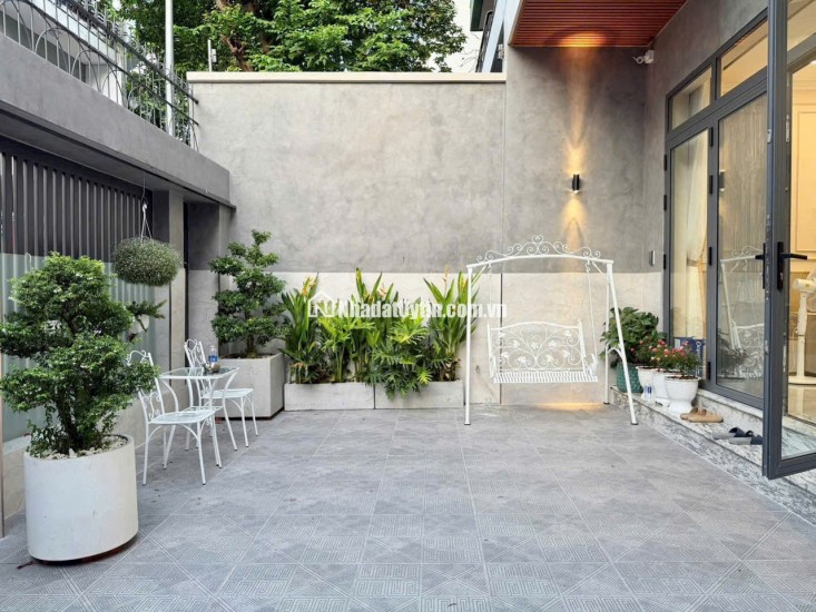 Bán Nhà Mặt Tiền Kinh Doanh Ngang 9M Sổ Đẹp 3Tầng 160M2 Giá Chỉ 23,49 Tỷ Tl