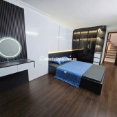 Nhà đẹp Trung tâm Phúc Lợi Long Biên, 5 tầng, Full nội thất, ngõ ô tô thông, ô tô đỗ cửa