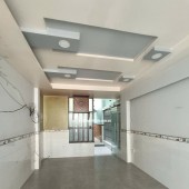TÌM ĐÂU RA NHÀ 3 TẦNG ĐẸP - SÁT PHẠM VĂN ĐỒNG - CHỈ 8.6 TỶ