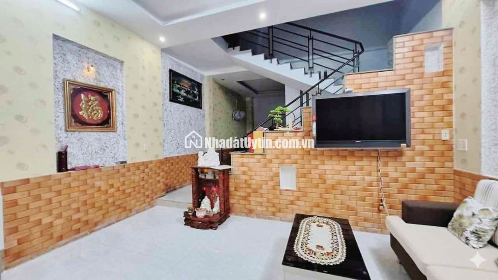 Nhà phố đẹp Lái Thiêu - Ngang 5m - 90m2 – Nhỉnh 4,5 Tỷ - Đường xe tải  - ÔTô ngủ trong nhà