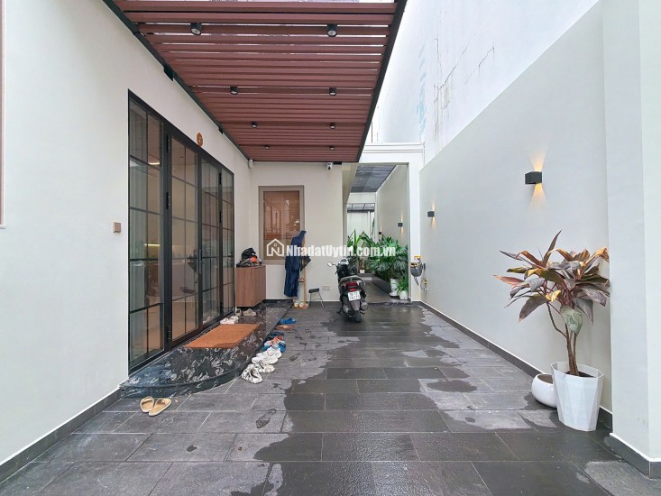 BIỆT THỰ SÂN VƯỜN KHU BỘ CÔNG AN Q7 - 3 TẦNG - 9X17M - 18,5 TỶ. LH:0904523367 (Phương Nhà Nhiều).