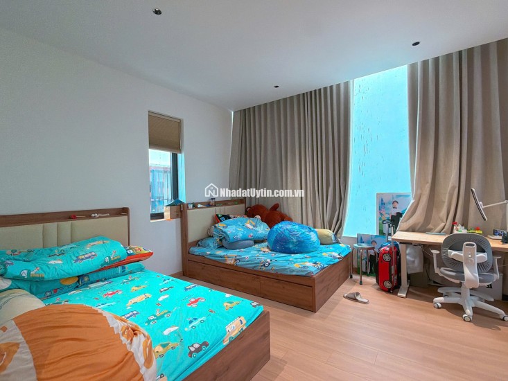 BIỆT THỰ SÂN VƯỜN KHU BỘ CÔNG AN Q7 - 3 TẦNG - 9X17M - 18,5 TỶ. LH:0904523367 (Phương Nhà Nhiều).