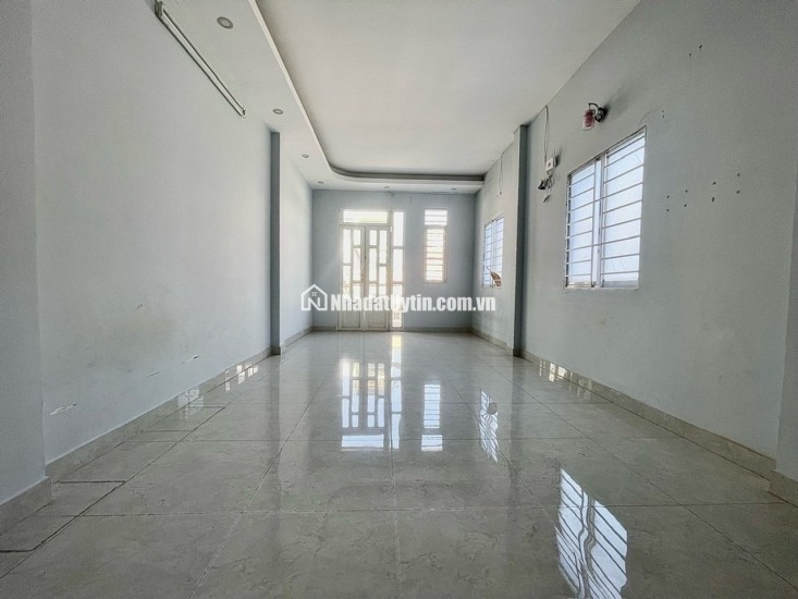 BÁN NHÀ HXH ĐƯỜNG DA NAM QUẬN 8 - DT 49MV SHR CHỈ 7TỶ630. LH:0986225711.